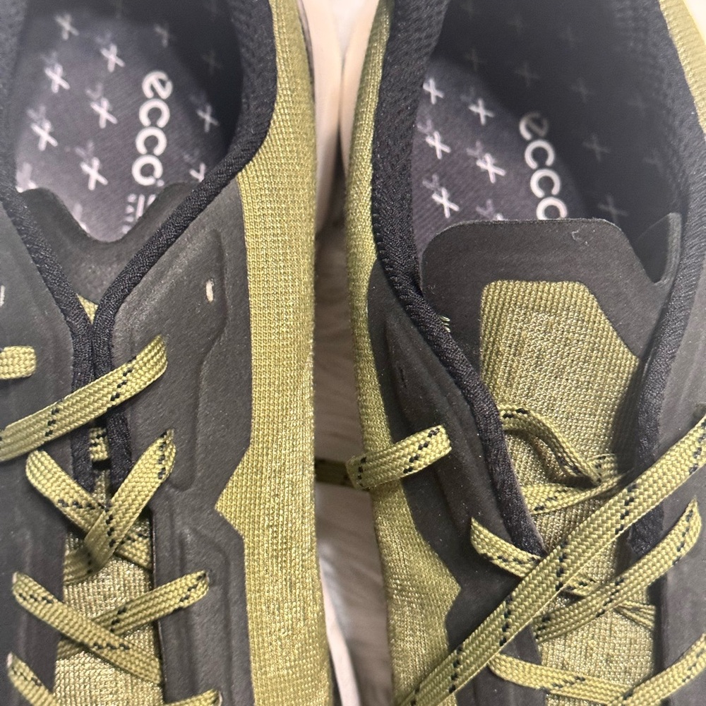 Ecco Men's Olive Green Sneakers - Picture 6 of 12